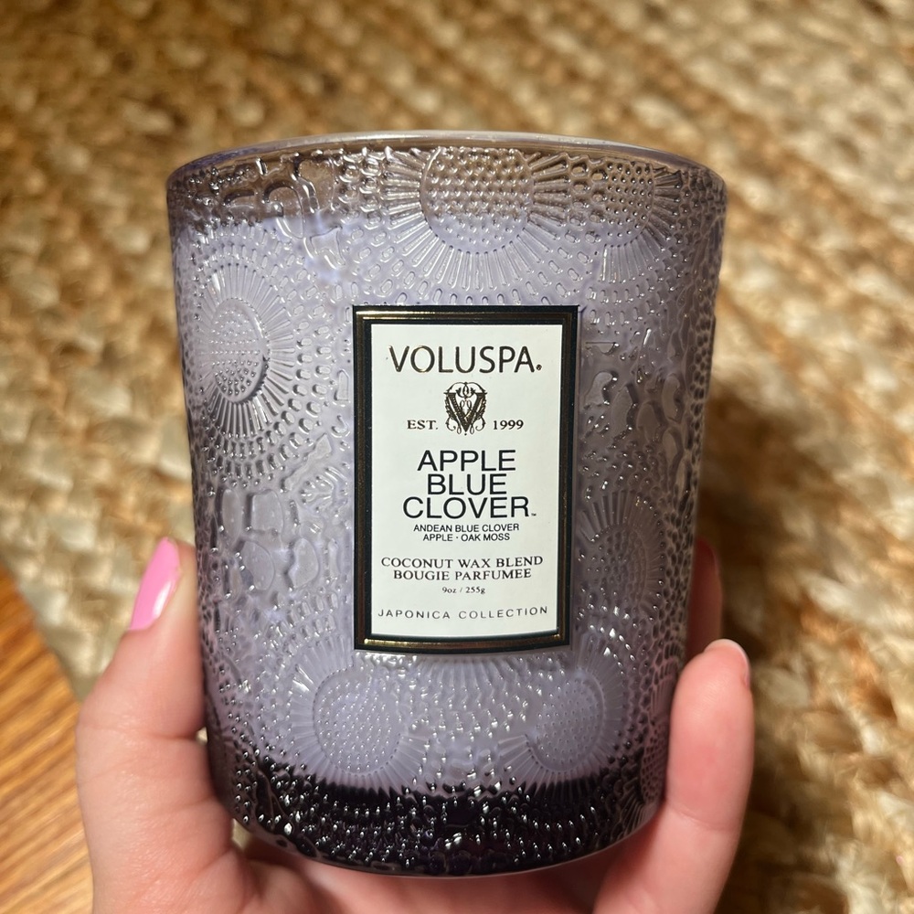 Voluspa apple blue clover candle. 9oz with box